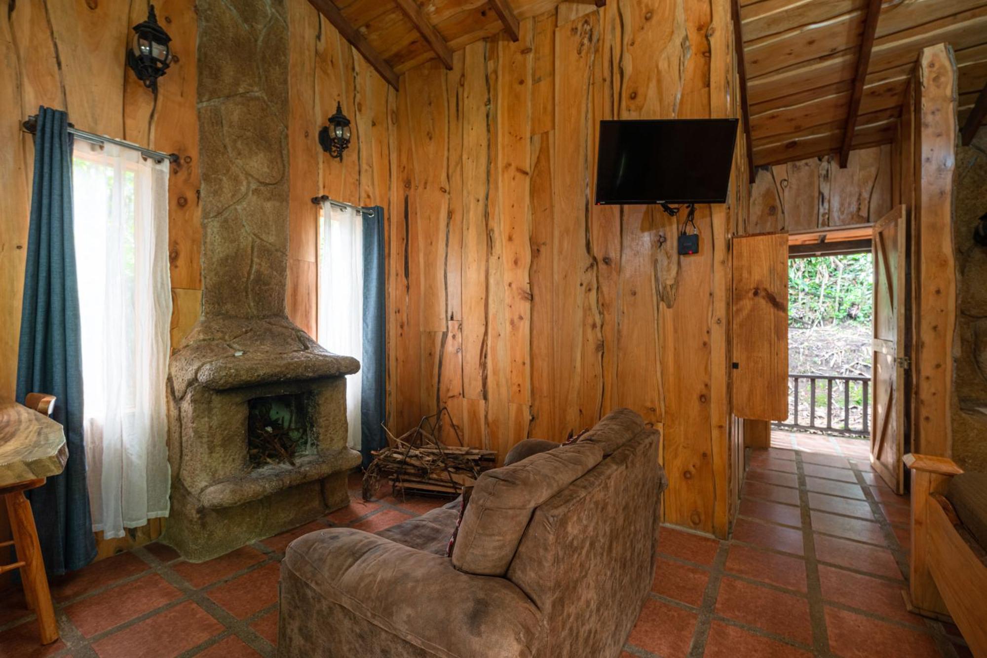 Chalet & Escondite De La Montana Sabana Redonda