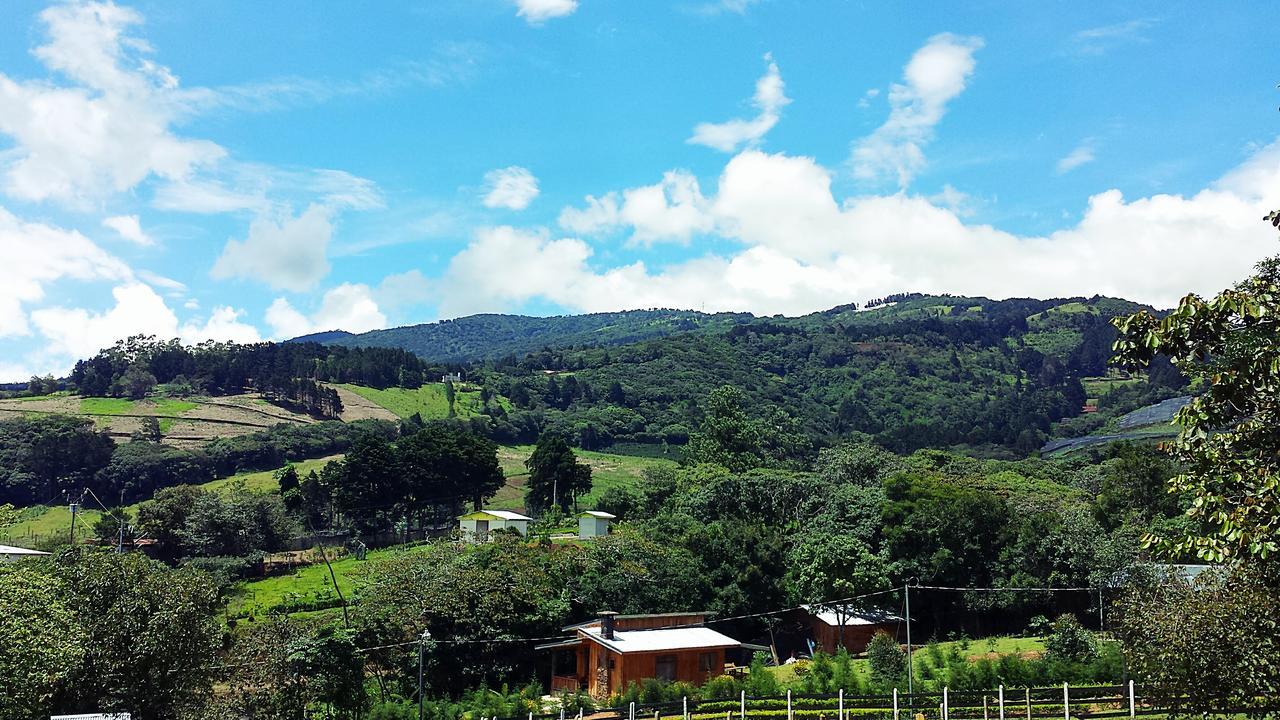& Escondite De La Montana * Sabana Redonda